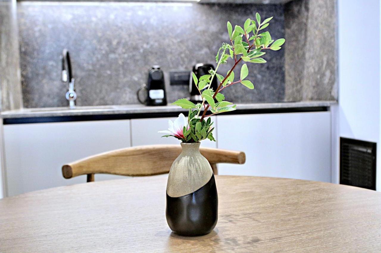 Elmaral Living Experience "Adults Only" Apartment Agia Pelagia  Luaran gambar