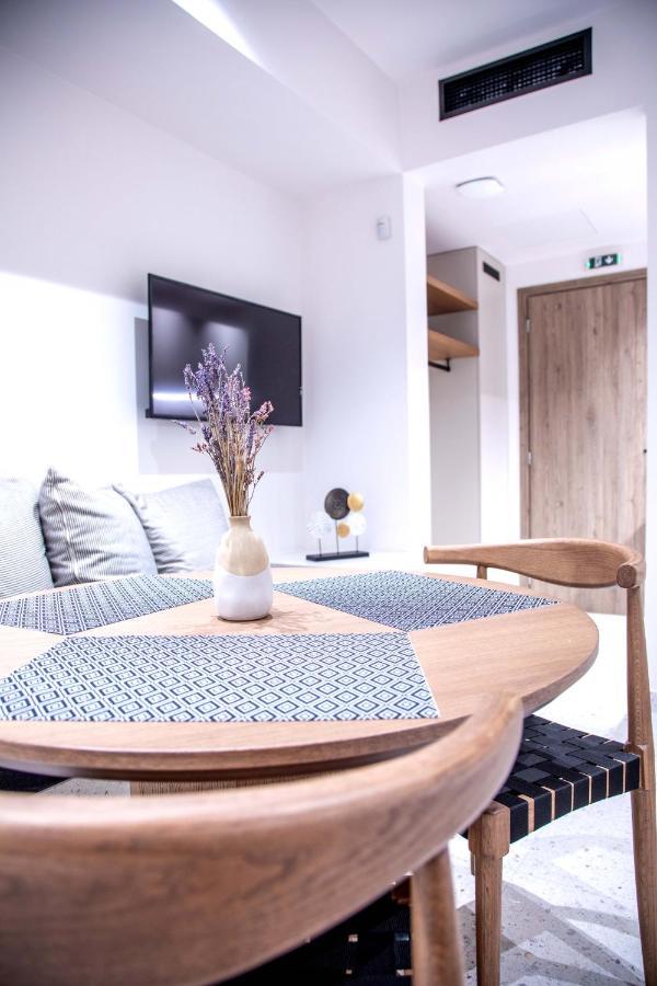 Elmaral Living Experience "Adults Only" Apartment Agia Pelagia  Luaran gambar